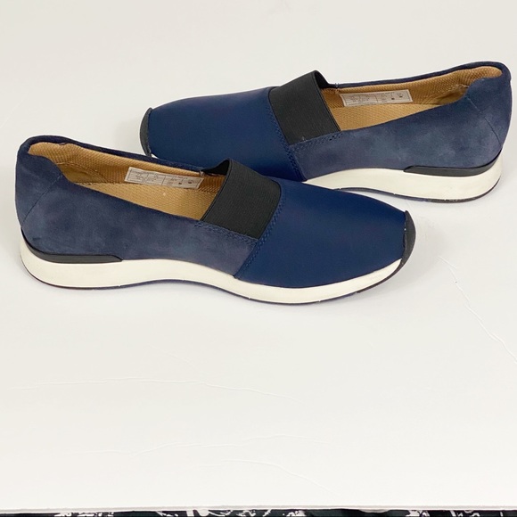 Vionic Shoes - Vionic pull on sneakers